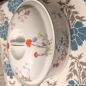 French porcelain casserole dish